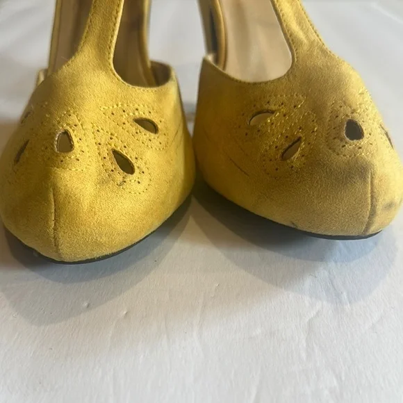 North Elegant Yellow Women's hells w cutout design retro style MCDD1-6 style - Picture 9 of 10